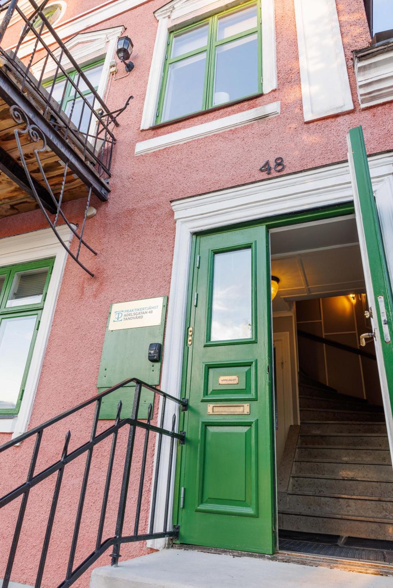 Adelsgatan Apartments Visby Innerstad Екстер'єр фото
